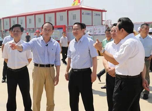 江西省省长易炼红莅临上海hg8868皇冠国际南昌项目建设现场调研
